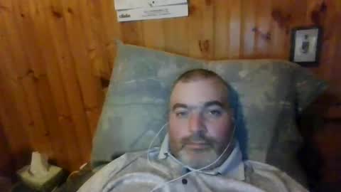 Snapshot of babybaby83 chatting on January 22, 2:37 am Darren online show from January 22, 2:37 am