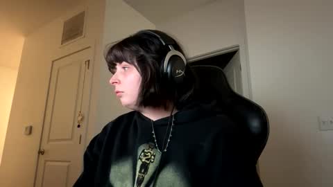 Snapshot of babyblue0194 chatting on February 8, 2:48 am babybray online show from February 8, 2:48 am