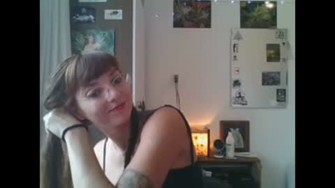 Snapshot of babydemon6 chatting on December 22, 6:48 pm babydemon6 online show from December 22, 6:48 pm