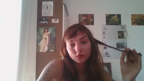 Snapshot of babydemon6 chatting on January 5, 11:59 am babydemon6 online show from January 5, 11:59 am