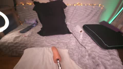 Snapshot of babydoll_laura chatting on March 5, 5:08 pm babydoll_laura online show from March 5, 5:08 pm