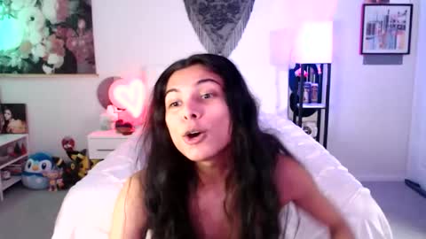 Snapshot of babyempathy chatting on November 27, 7:54 am akira online show from November 27, 7:54 am