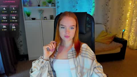 Snapshot of babyfoxyy chatting on December 5, 10:44 am maddy online show from December 5, 10:44 am