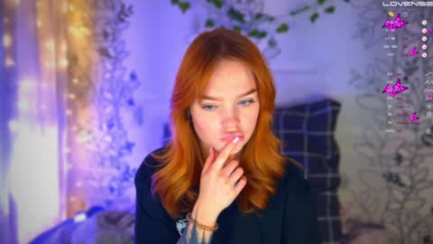 Snapshot of babyfoxyy chatting on December 18, 8:14 pm maddy online show from December 18, 8:14 pm