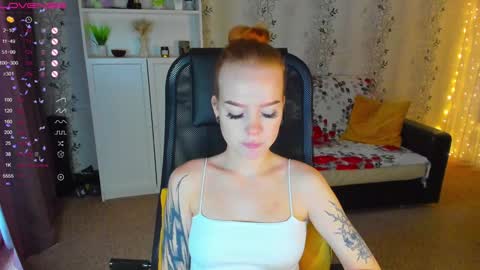 Snapshot of babyfoxyy chatting on December 29, 9:28 am maddy online show from December 29, 9:28 am