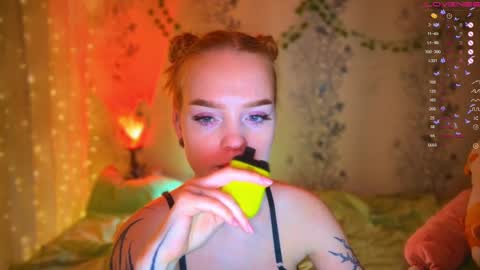 Snapshot of babyfoxyy chatting on February 13, 12:54 pm maddy online show from February 13, 12:54 pm