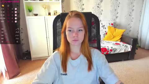 Snapshot of babyfoxyy chatting on February 21, 9:34 am maddy online show from February 21, 9:34 am