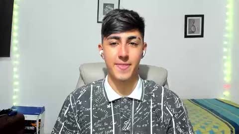 Snapshot of babymaik chatting on October 21, 8:31 pm babymaik online show from October 21, 8:31 pm