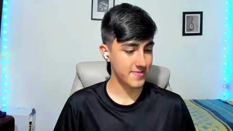 Snapshot of babymaik chatting on October 27, 5:33 am babymaik online show from October 27, 5:33 am