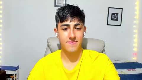 Snapshot of babymaik chatting on November 15, 5:38 am babymaik online show from November 15, 5:38 am