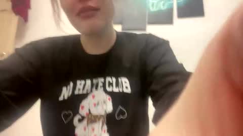 babymeow17 online show from November 24, 11:21 am