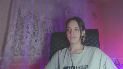 Snapshot of babymuro4ka chatting on December 5, 7:54 pm Sonya online show from December 5, 7:54 pm