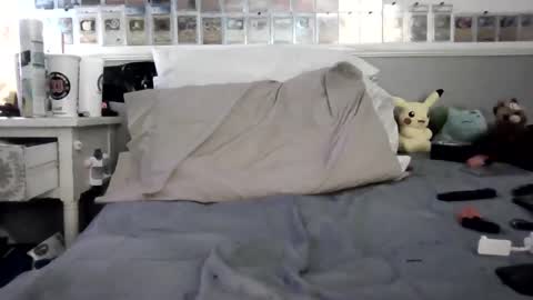 Snapshot of babyrileyyyy chatting on February 27, 4:20 am Riley online show from February 27, 4:20 am