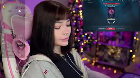 Snapshot of babyroxynill chatting on December 29, 1:56 am Nika online show from December 29, 1:56 am