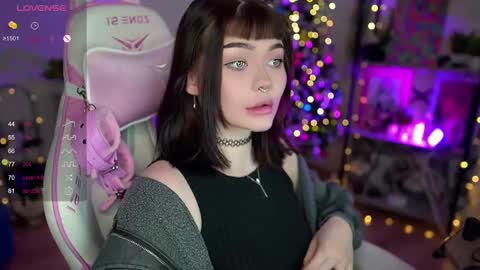 Snapshot of babyroxynill chatting on January 9, 11:02 pm Nika online show from January 9, 11:02 pm