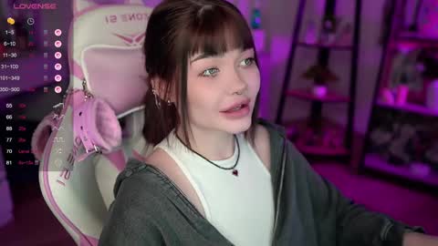 Snapshot of babyroxynill chatting on February 26, 10:42 pm Nika online show from February 26, 10:42 pm