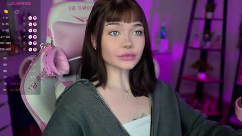 Snapshot of babyroxynill chatting on March 1, 10:53 pm Nika online show from March 1, 10:53 pm