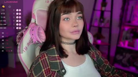 Snapshot of babyroxynill chatting on March 6, 10:47 pm Nika online show from March 6, 10:47 pm