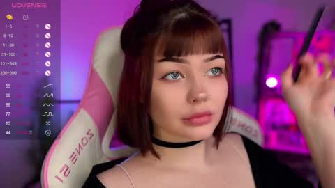 Snapshot of babyroxynill chatting on September 16, 9:27 pm Nika online show from September 16, 9:27 pm