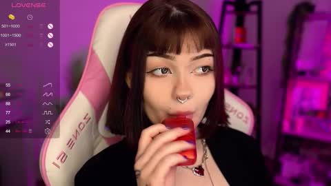 Snapshot of babyroxynill chatting on September 20, 9:27 pm Nika online show from September 20, 9:27 pm