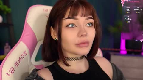 Snapshot of babyroxynill chatting on October 4, 9:46 pm Nika online show from October 4, 9:46 pm