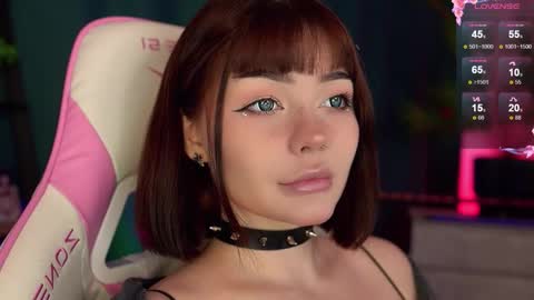 Snapshot of babyroxynill chatting on October 17, 6:16 am Nika online show from October 17, 6:16 am