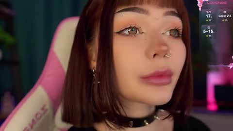 Snapshot of babyroxynill chatting on October 18, 5:54 am Nika online show from October 18, 5:54 am