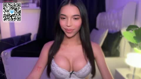 Snapshot of babysabrinaxx chatting on December 2, 11:26 am babysabrinaxx online show from December 2, 11:26 am