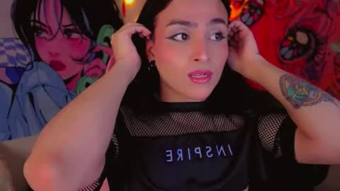 Snapshot of babysofix_ chatting on November 4, 1:32 pm babysofix_ online show from November 4, 1:32 pm