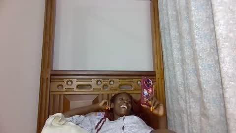 babytylerr online show from October 2, 3:13 am