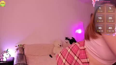 Snapshot of babyuniporn chatting on December 19, 8:43 am Eva online show from December 19, 8:43 am