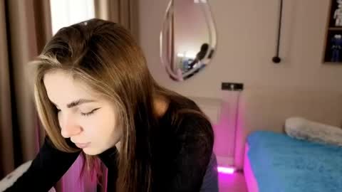 Snapshot of babyy_doll chatting on April 24, 7:11 am JOIN FAN CLUB TO GET MY CONTENT FOR FREE online show from April 24, 7:11 am