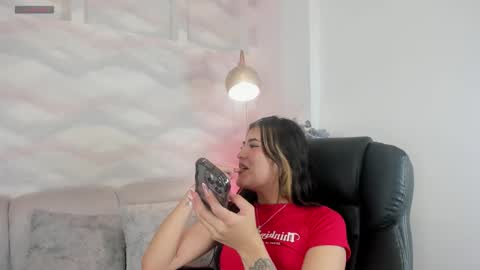 Snapshot of babyyfortune_ chatting on November 24, 8:08 pm babyyfortune_ online show from November 24, 8:08 pm