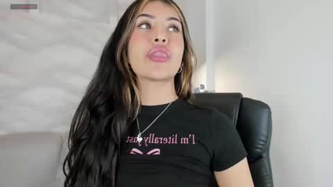 Snapshot of babyyfortune_ chatting on November 26, 8:54 pm babyyfortune_ online show from November 26, 8:54 pm