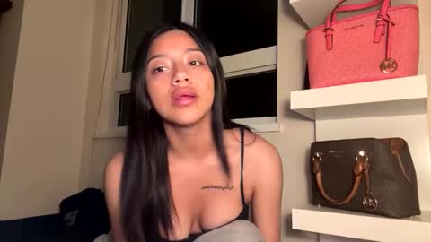 Snapshot of babyynaughty chatting on September 24, 7:01 am babyynaughty online show from September 24, 7:01 am