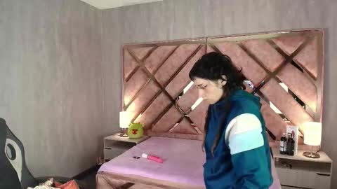 Snapshot of babyyrasta666 chatting on December 14, 4:40 am BABY RASTA DANN online show from December 14, 4:40 am