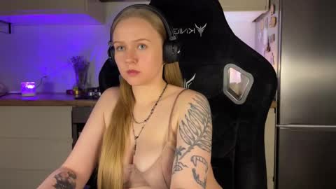 NEXT STREAM  1AM GMT3  Alice    online show from October 2, 3:35 am