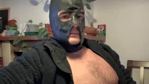 Snapshot of bach77 chatting on December 16, 2:11 pm bach online show from December 16, 2:11 pm