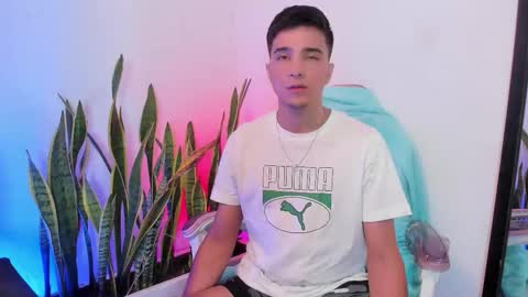 bad_boy_21_ online show from March 8, 2:37 am