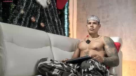 bad_boytoh online show from January 12, 12:43 pm