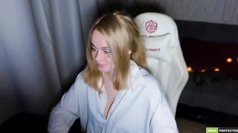 Snapshot of bad_girl009 chatting on October 28, 1:53 am Lin online show from October 28, 1:53 am