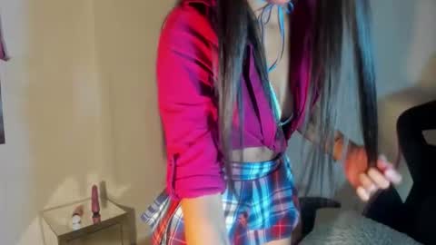 bad_girl_deluxe online show from October 31, 10:00 pm