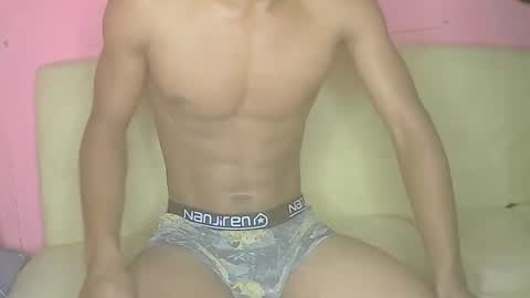 badaddo910342 online show from February 8, 3:32 am