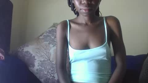 Snapshot of baddie_floxxy chatting on February 17, 3:47 am baddie_floxxy online show from February 17, 3:47 am