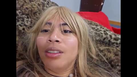 Snapshot of baddiee18 chatting on January 17, 1:25 am baddiee18 online show from January 17, 1:25 am