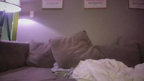 Jade online show from March 19, 3:32 am