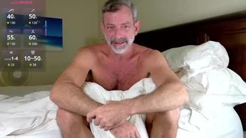 Snapshot of badnightwolf chatting on November 18, 1:55 am Silver online show from November 18, 1:55 am