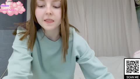 Snapshot of bae_cake_ chatting on December 1, 4:40 pm Alice online show from December 1, 4:40 pm