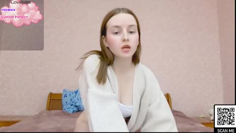 Snapshot of bae_cake_ chatting on February 13, 2:20 pm Alice online show from February 13, 2:20 pm