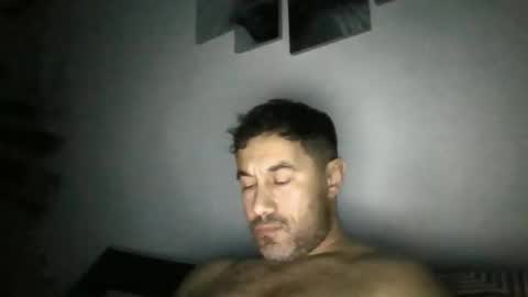 Snapshot of bagio18 chatting on December 19, 8:38 pm Bagio online show from December 19, 8:38 pm